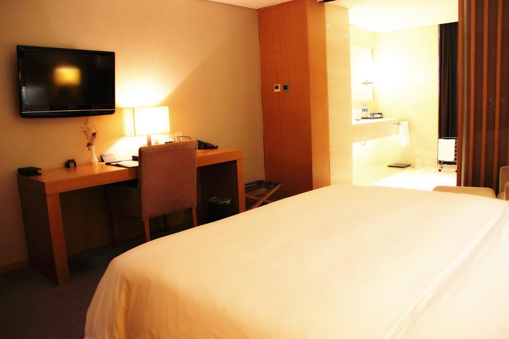 Shenyang Tianfeng International Hotel Zewnętrze zdjęcie